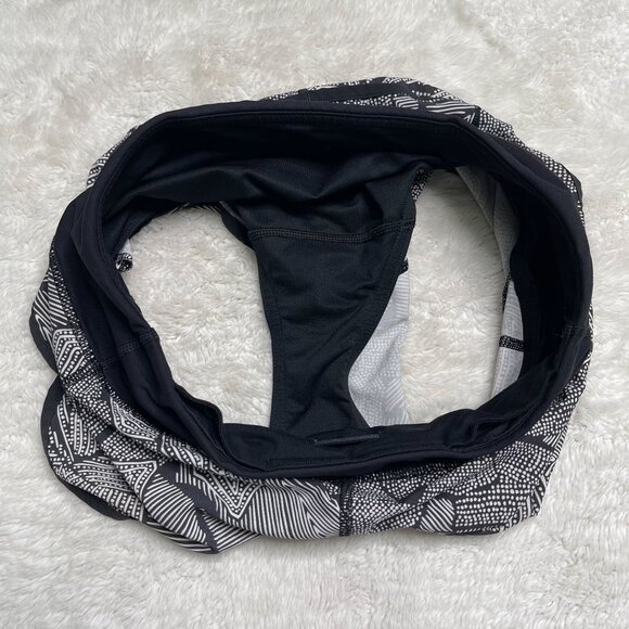 Lululemon Women's Dottie Tribe Geometric Print White Black Speed Shorts Size 4 - Picture 5 of 6